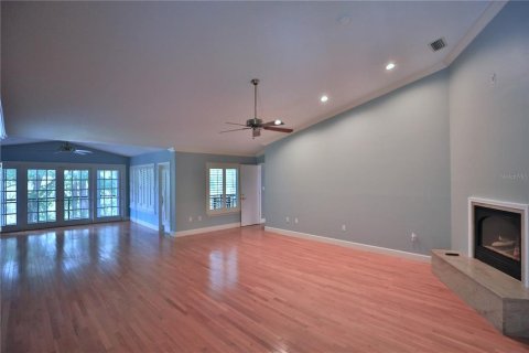 House in Dunnellon, Florida 5 bedrooms, 561.13 sq.m. № 2224989 - photo 24
