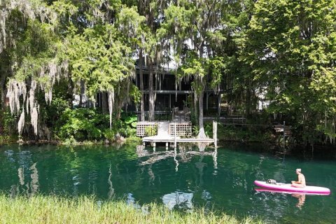 House in Dunnellon, Florida 5 bedrooms, 561.13 sq.m. № 2224989 - photo 2