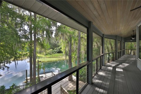 House in Dunnellon, Florida 5 bedrooms, 561.13 sq.m. № 2224989 - photo 4