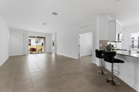 Casa en alquiler en Davenport, Florida, 4 dormitorios, 195.93 m2 № 1592047 - foto 9