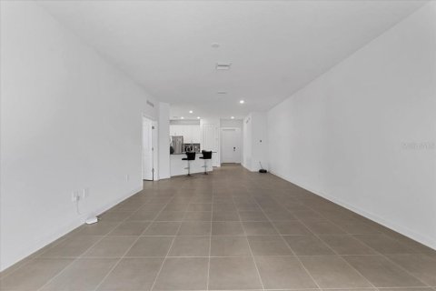Casa en alquiler en Davenport, Florida, 4 dormitorios, 195.93 m2 № 1592047 - foto 12