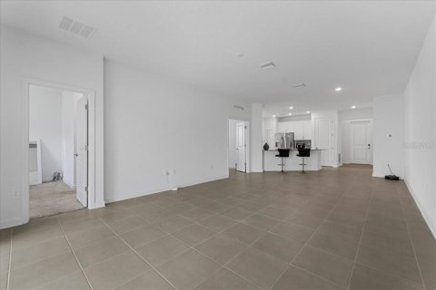 Casa en alquiler en Davenport, Florida, 4 dormitorios, 195.93 m2 № 1592047 - foto 10