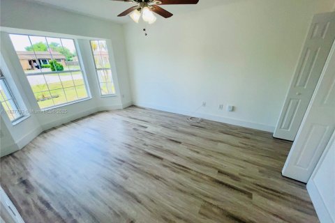 House in Port St. Lucie, Florida 4 bedrooms, 196.4 sq.m. № 1799612 - photo 7