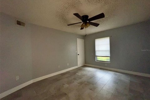 Condominio en alquiler en Tampa, Florida, 2 dormitorios, 84.73 m2 № 1829298 - foto 5