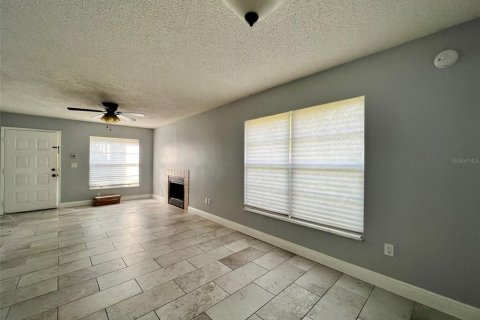 Condominio en alquiler en Tampa, Florida, 2 dormitorios, 84.73 m2 № 1829298 - foto 6