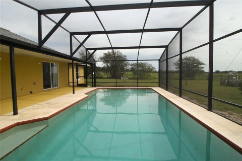 House in Groveland, Florida 3 bedrooms, 125.42 sq.m. № 1865985 - photo 16