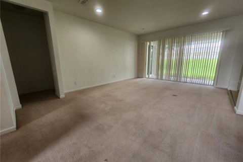 House in Clermont, Florida 5 bedrooms, 255.67 sq.m. № 1792316 - photo 4