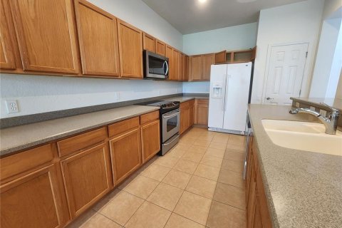 House in Clermont, Florida 5 bedrooms, 255.67 sq.m. № 1792316 - photo 3