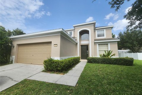 House in Clermont, Florida 5 bedrooms, 255.67 sq.m. № 1792316 - photo 1