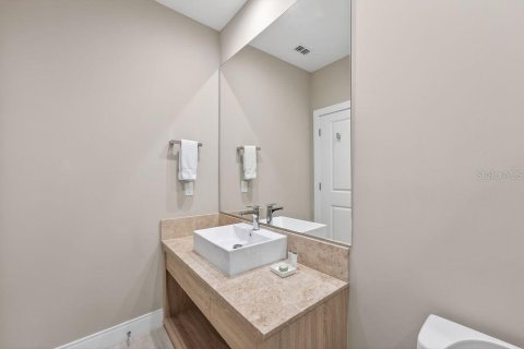 Townhouse in Kissimmee, Florida 3 bedrooms, 203.92 sq.m. № 2103408 - photo 29