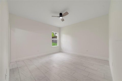 House in Citrus Springs, Florida 4 bedrooms, 146.79 sq.m. № 2156598 - photo 4