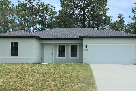 Villa ou maison à Citrus Springs, Floride 4 chambres, 146.79 m2 № 2156598
