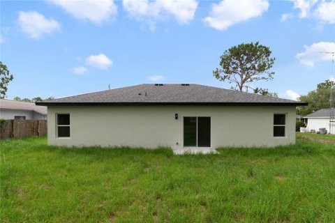 House in Citrus Springs, Florida 4 bedrooms, 146.79 sq.m. № 2156598 - photo 11