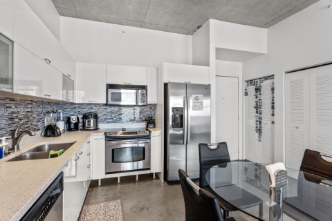 Copropriété à louer à Miami, Floride: 1 chambre, 60.48 m2 № 2028955 - photo 2