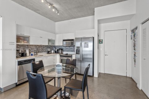 Copropriété à louer à Miami, Floride: 1 chambre, 60.48 m2 № 2028955 - photo 6