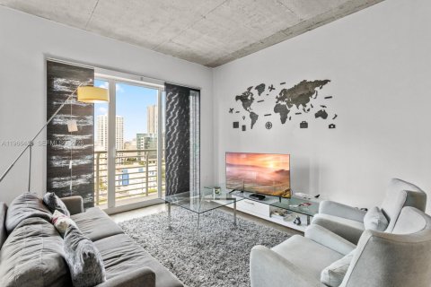 Copropriété à louer à Miami, Floride: 1 chambre, 60.48 m2 № 2028955 - photo 4