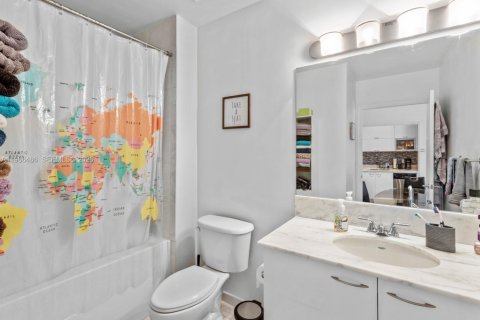 Copropriété à louer à Miami, Floride: 1 chambre, 60.48 m2 № 2028955 - photo 11