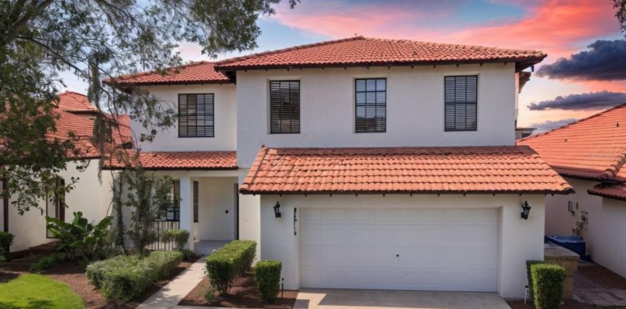 House in Clermont, Florida 4 bedrooms, 192.49 sq.m. № 2209838