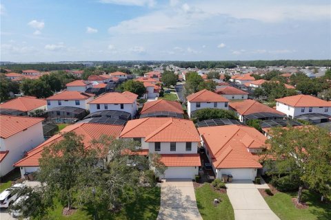 House in Clermont, Florida 4 bedrooms, 192.49 sq.m. № 2209838 - photo 18