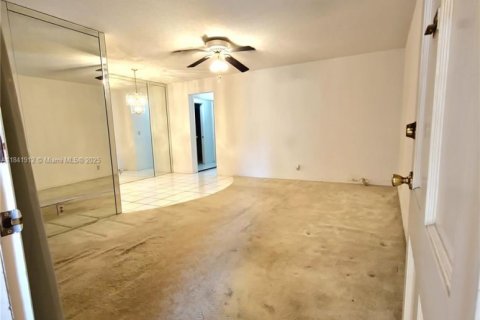Copropriété à vendre à Hallandale Beach, Floride: 1 chambre, 60.39 m2 № 1834402 - photo 2