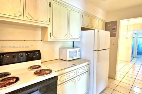 Copropriété à vendre à Hallandale Beach, Floride: 1 chambre, 60.39 m2 № 1834402 - photo 4