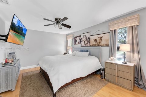 Villa ou maison à louer à Deerfield Beach, Floride: 3 chambres, 122.17 m2 № 2024232 - photo 12