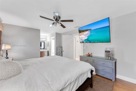 Villa ou maison à louer à Deerfield Beach, Floride: 3 chambres, 122.17 m2 № 2024232 - photo 13