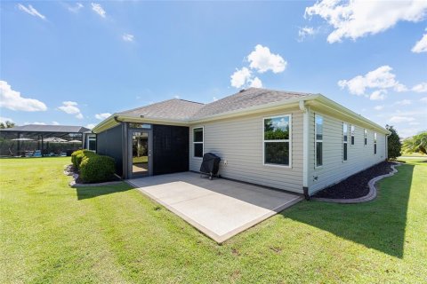 House in The Villages, Florida 3 bedrooms, 188.5 sq.m. № 1869331 - photo 29