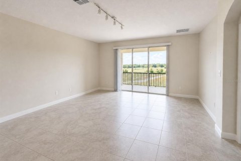 Condominio en venta en Davenport, Florida, 3 dormitorios, 166.02 m2 № 2107409 - foto 3