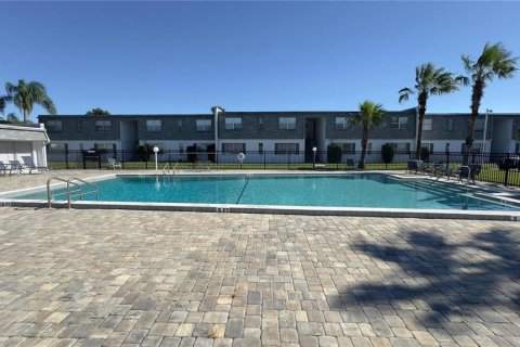 Condo in Winter Park, Florida, 1 bedroom  № 1776917 - photo 14