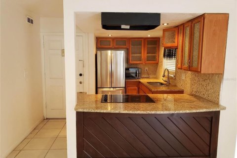 Condo in Winter Park, Florida, 1 bedroom  № 1776917 - photo 3