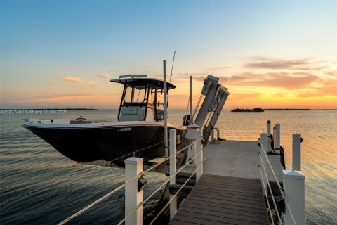 Купить виллу или дом в Биг-Пайн-Ки, Флорида 3 спальни, 435.43м2, № 1981470 - фото 8