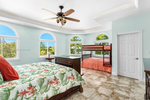 Купить виллу или дом в Биг-Пайн-Ки, Флорида 3 спальни, 435.43м2, № 1981470 - фото 28