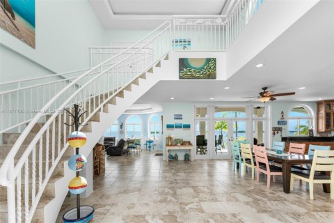 Купить виллу или дом в Биг-Пайн-Ки, Флорида 3 спальни, 435.43м2, № 1981470 - фото 11