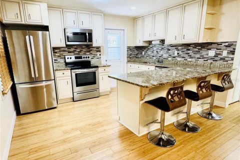 House in Saint Petersburg, Florida 2 bedrooms, 66.89 sq.m. № 1904788 - photo 7