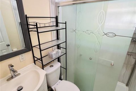House in Saint Petersburg, Florida 2 bedrooms, 66.89 sq.m. № 1904788 - photo 11
