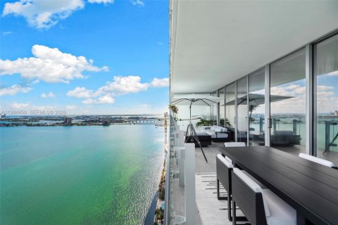 Купить кондоминиум в Майами, Флорида 4 спальни, 219.99м2, № 2045678 - фото 19