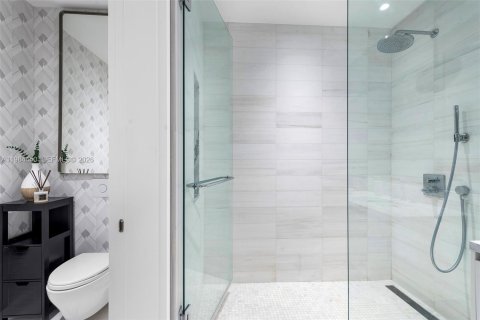 Купить кондоминиум в Майами, Флорида 4 спальни, 219.99м2, № 2045678 - фото 26