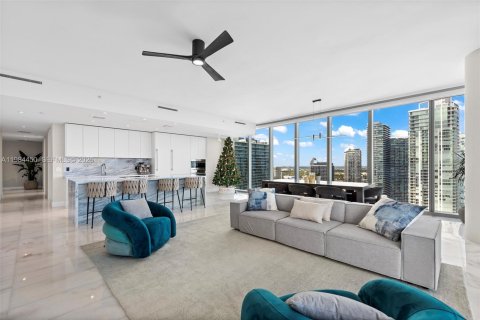 Купить кондоминиум в Майами, Флорида 4 спальни, 219.99м2, № 2045678 - фото 4