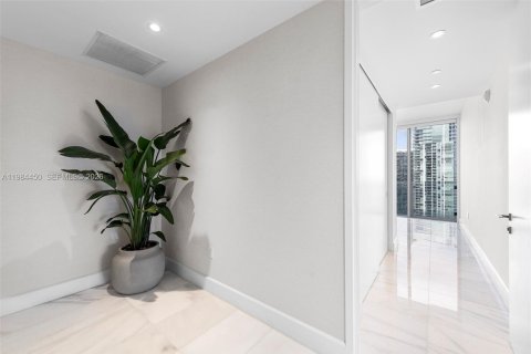 Купить кондоминиум в Майами, Флорида 4 спальни, 219.99м2, № 2045678 - фото 30