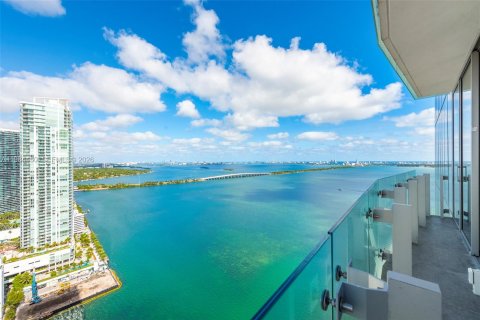 Купить кондоминиум в Майами, Флорида 4 спальни, 219.99м2, № 2045678 - фото 15