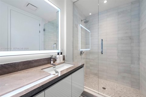 Купить кондоминиум в Майами, Флорида 4 спальни, 219.99м2, № 2045678 - фото 29