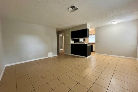 Apartment in Lakeland, Florida 2 bedrooms, 82.13 sq.m. № 1810745 - photo 2