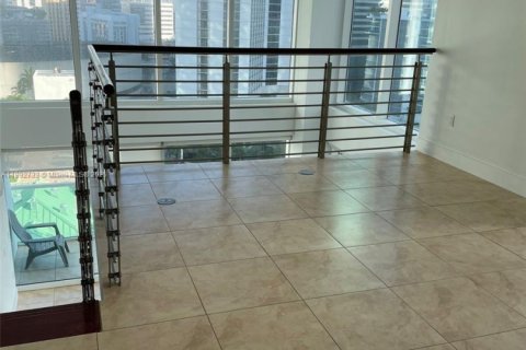 Copropriété à louer à Miami, Floride: 2 chambres, 117.71 m2 № 1946420 - photo 5