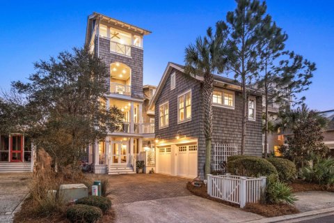 House in Watersound, Florida 6 bedrooms, 395.48 sq.m. № 559567 - photo 1