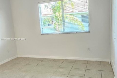 Touwnhouse à vendre à Riviera Beach, Floride: 2 chambres, 113.99 m2 № 2293273 - photo 13