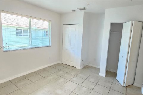 Touwnhouse à vendre à Riviera Beach, Floride: 2 chambres, 113.99 m2 № 2293273 - photo 8