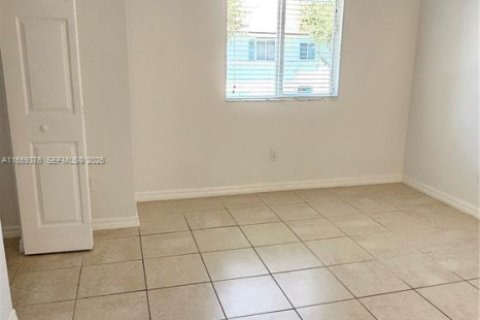 Touwnhouse à vendre à Riviera Beach, Floride: 2 chambres, 113.99 m2 № 2293273 - photo 17