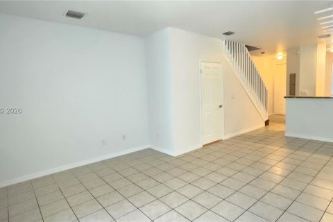 Touwnhouse à vendre à Riviera Beach, Floride: 2 chambres, 113.99 m2 № 2293273 - photo 5