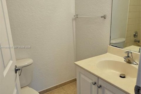 Touwnhouse à vendre à Riviera Beach, Floride: 2 chambres, 113.99 m2 № 2293273 - photo 18